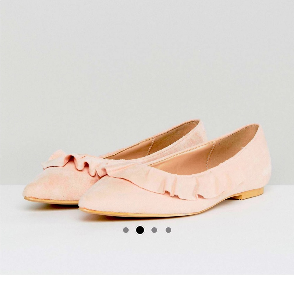 Glamorous Pointed Flats